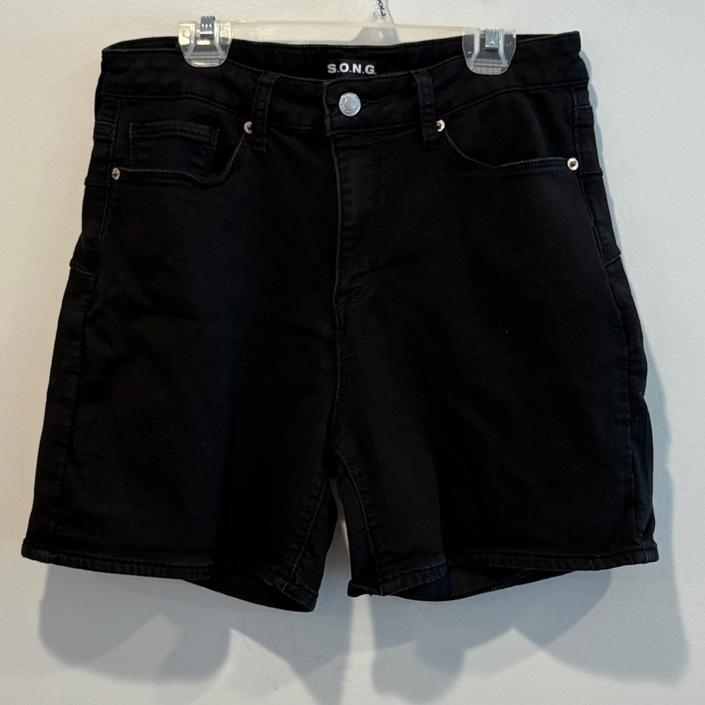 S.O.N.G Women's Classic Black Jean Shorts